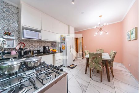 Casa à venda com 201m², 3 quartos e 2 vagas Casa à venda com 201m², 3 quartos e 2 vagasCozinha