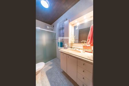 Casa à venda com 201m², 3 quartos e 2 vagas Casa à venda com 201m², 3 quartos e 2 vagasBanheiro da Edícula