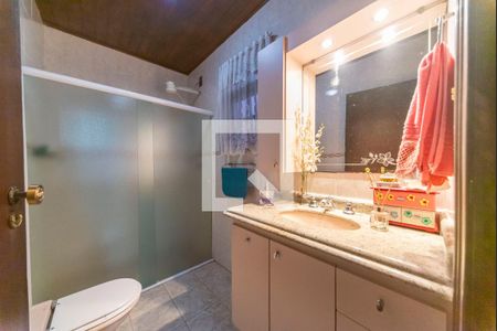 Casa à venda com 201m², 3 quartos e 2 vagas Casa à venda com 201m², 3 quartos e 2 vagasBanheiro da Edícula