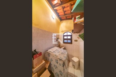 Casa à venda com 201m², 3 quartos e 2 vagas Casa à venda com 201m², 3 quartos e 2 vagasÁrea de Serviço da Edícula