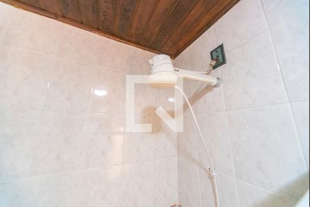 Casa à venda com 201m², 3 quartos e 2 vagas Casa à venda com 201m², 3 quartos e 2 vagasChuveiro