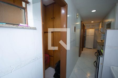 Apartamento à venda com 65m², 2 quartos e 1 vagaÁrea de Serviço
