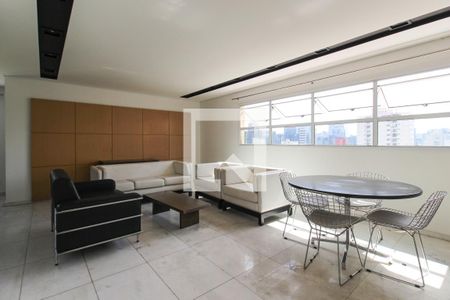 Apartamento à venda com 45m², 1 quarto e 1 vaga Apartamento à venda com 45m², 1 quarto e 1 vagaÁrea comum - Salão de festas