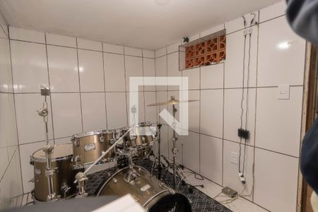 Casa à venda com 200m², 3 quartos e 2 vagasDepósito