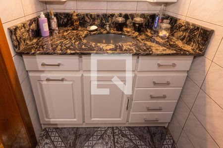 Casa à venda com 200m², 3 quartos e 2 vagasDetalhe banheiro 1