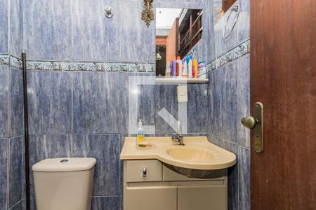 Lavabo de casa de condomínio à venda com 3 quartos, 220m² em Santo Antônio, Porto Alegre