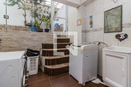 Casa de condomínio à venda com 220m², 3 quartos e 1 vaga Casa de condomínio à venda com 220m², 3 quartos e 1 vagaÁrea de Serviço