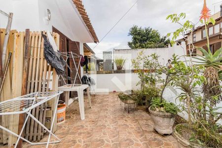 Casa de condomínio à venda com 220m², 3 quartos e 1 vaga Casa de condomínio à venda com 220m², 3 quartos e 1 vagaÁrea comum