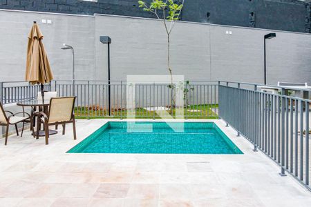 Apartamento à venda com 34m², 2 quartos e sem vaga Apartamento à venda com 34m², 2 quartos e sem vagaPiscina