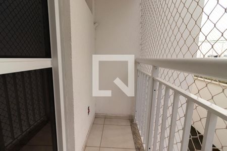 varanda de apartamento para alugar com 2 quartos, 45m² em Centro, Nilópolis