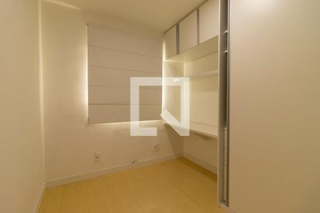 Quarto 1 de apartamento para alugar com 2 quartos, 45m² em Centro, Nilópolis
