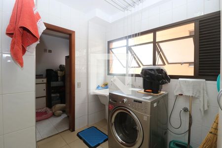 Apartamento à venda com 144m², 3 quartos e 3 vagasÁrea de Serviço