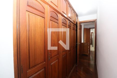 Apartamento à venda com 144m², 3 quartos e 3 vagasSuíte 1 - Armários