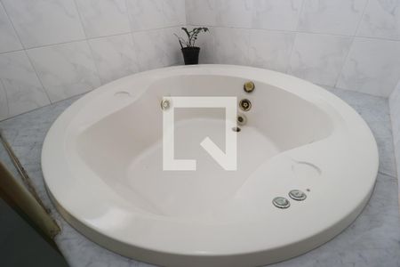 Apartamento à venda com 144m², 3 quartos e 3 vagasBanheira