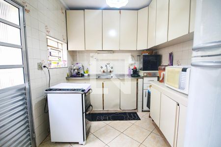 Casa à venda com 125m², 2 quartos e 2 vagascozinha