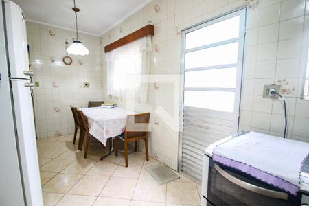 Casa à venda com 125m², 2 quartos e 2 vagascozinha