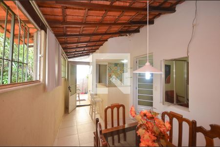 Sala de casa para alugar com 2 quartos, 50m² em Cantagalo, Niterói