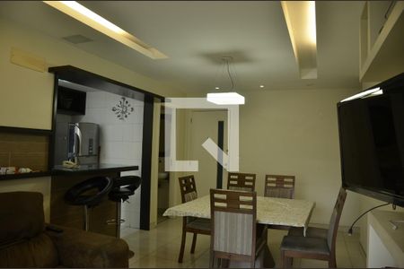 Sala de Apartamento com 2 quartos, 92m² Icaraí