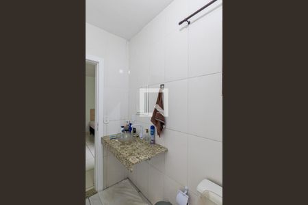 Banheiro da suíte de casa à venda com 2 quartos, 220m² em Taboão, São Bernardo do Campo