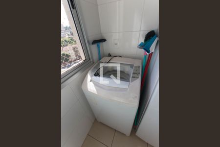 Área de Serviço de apartamento para alugar com 2 quartos, 64m² em Jardim Goiás, Goiânia
