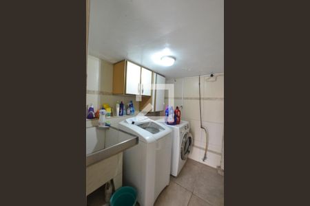 Casa à venda com 250m², 4 quartos e 2 vagasÁrea de Serviço