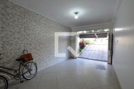 Casa à venda com 250m², 4 quartos e 2 vagasGaragem