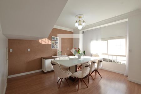 Casa à venda com 250m², 4 quartos e 2 vagasSala de Jantar