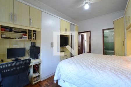 Casa à venda com 250m², 4 quartos e 2 vagasSuíte