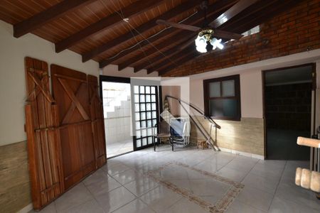 Casa à venda com 250m², 4 quartos e 2 vagasEspaço Gourmet