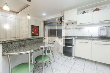 Apartamento à venda com 116m², 3 quartos e sem vagaCozinha