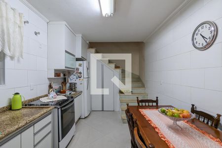 Casa à venda com 179m², 3 quartos e 2 vagasCozinha