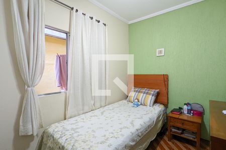 Casa à venda com 179m², 3 quartos e 2 vagasQuarto 2