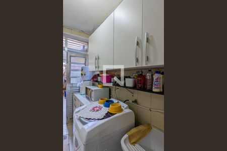 Casa à venda com 179m², 3 quartos e 2 vagasÁrea de serviço