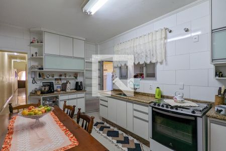 Casa à venda com 179m², 3 quartos e 2 vagasCozinha