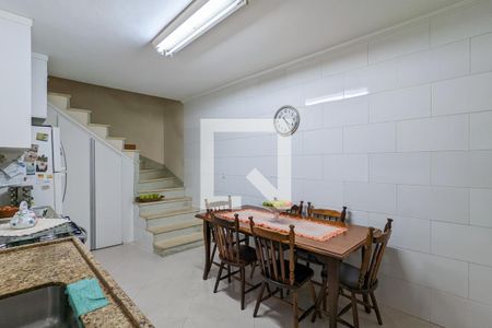 Casa à venda com 179m², 3 quartos e 2 vagasCozinha