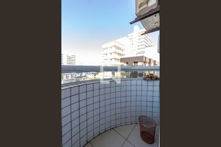 Apartamento para alugar com 76m², 2 quartos e 2 vagas Apartamento para alugar com 76m², 2 quartos e 2 vagasSacada do quarto 1