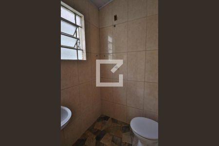 Banheiro de casa para alugar com 1 quarto, 75m² em Vila Madalena, São Paulo