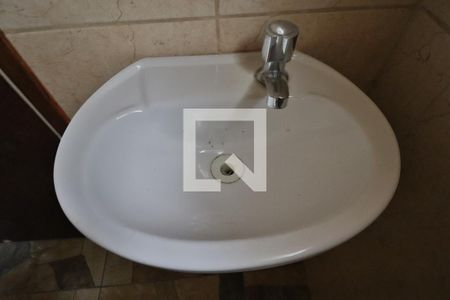 Banheiro de casa para alugar com 1 quarto, 75m² em Vila Madalena, São Paulo