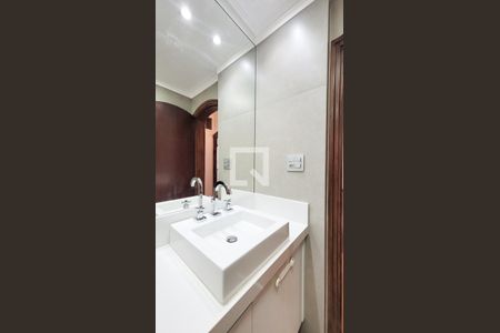 Apartamento à venda com 112m², 3 quartos e 2 vagas Apartamento à venda com 112m², 3 quartos e 2 vagasBanheiro