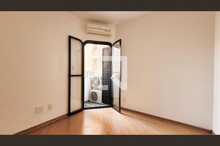 Apartamento à venda com 112m², 3 quartos e 2 vagas Apartamento à venda com 112m², 3 quartos e 2 vagasSuíte