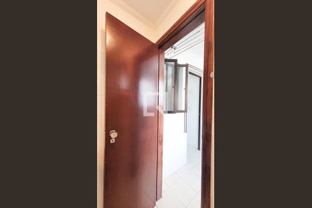 Apartamento à venda com 112m², 3 quartos e 2 vagas Apartamento à venda com 112m², 3 quartos e 2 vagasBanheiro de serviço