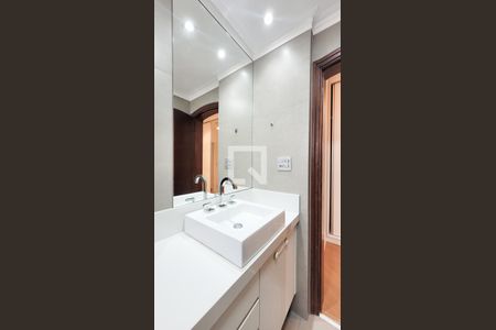 Apartamento à venda com 112m², 3 quartos e 2 vagas Apartamento à venda com 112m², 3 quartos e 2 vagasBanheiro