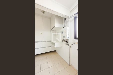 Apartamento à venda com 112m², 3 quartos e 2 vagas Apartamento à venda com 112m², 3 quartos e 2 vagasÁrea de Serviço