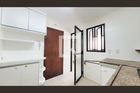 Apartamento à venda com 112m², 3 quartos e 2 vagas Apartamento à venda com 112m², 3 quartos e 2 vagasCozinha