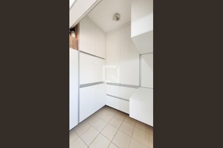 Apartamento à venda com 112m², 3 quartos e 2 vagas Apartamento à venda com 112m², 3 quartos e 2 vagasÁrea de Serviço