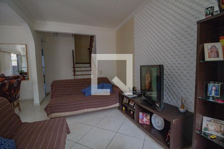 Sala de casa de condomínio para alugar com 4 quartos, 268m² em Tanque, Rio de Janeiro
