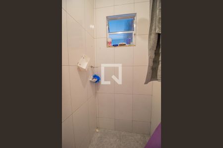 Casa de condomínio à venda com 268m², 4 quartos e 1 vaga Casa de condomínio à venda com 268m², 4 quartos e 1 vagaBanheiro de serviço