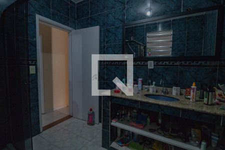 Casa de condomínio à venda com 268m², 4 quartos e 1 vaga Casa de condomínio à venda com 268m², 4 quartos e 1 vagaBanheiro 2