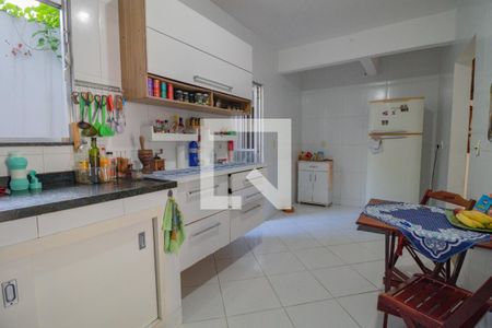 Casa de condomínio à venda com 268m², 4 quartos e 1 vaga Casa de condomínio à venda com 268m², 4 quartos e 1 vagaCozinha