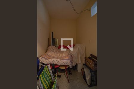 Casa de condomínio à venda com 268m², 4 quartos e 1 vaga Casa de condomínio à venda com 268m², 4 quartos e 1 vagaQuarto de Serviço